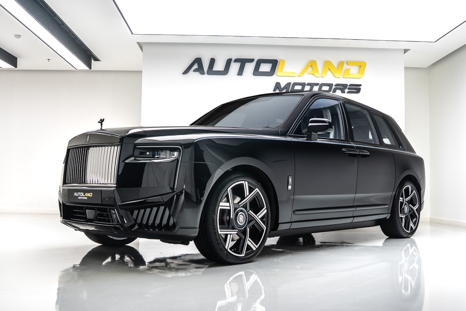 2025 ROLLS ROYCE CULLINAN |BLACK BADGE | GCC | MAIN DEALER WARRANTY  SERVICE 